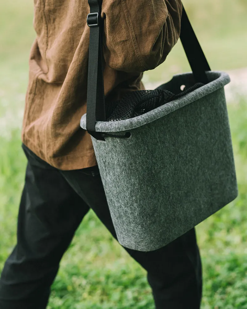 Hot Takubako in Brown Carry Cases|Storage